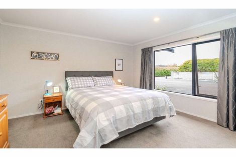 Photo of property in 15 Cochrane Drive, Kerikeri, 0230