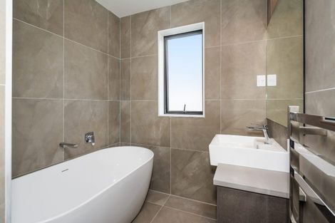 Photo of property in 7 Pihoihoi Place, Hobsonville, Auckland, 0616