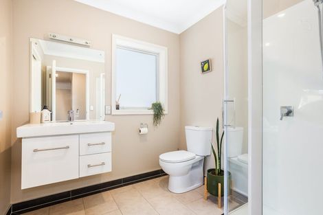 Photo of property in 37 Nelson Avenue, Aotea, Porirua, 5024