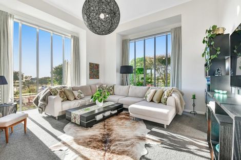 Photo of property in 96 Arran Point Parade, Orewa, 0931