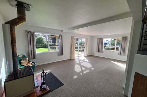 Photo of property in 28 Gossling Street, Okato, 4335
