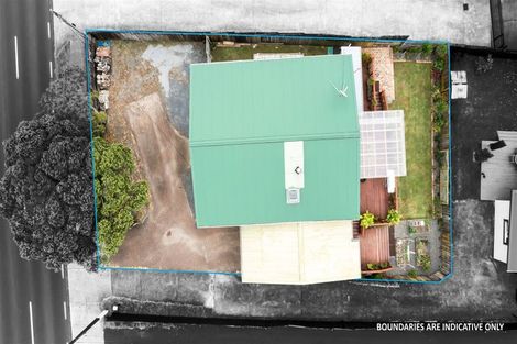 Photo of property in 275 Great North Road, Henderson, Auckland, 0612