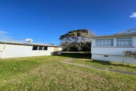 Photo of property in 110 Roberts Road, Te Atatu South, Auckland, 0610