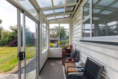 Photo of property in 37 Fox Street, Woodville, 4920