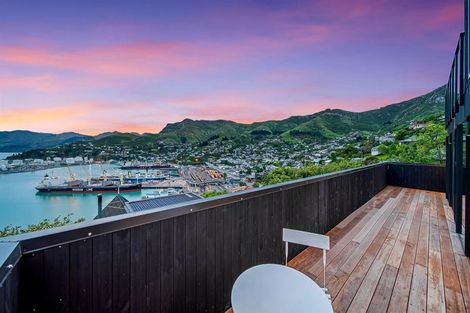 Photo of property in 7 Reserve Terrace, Lyttelton, 8082