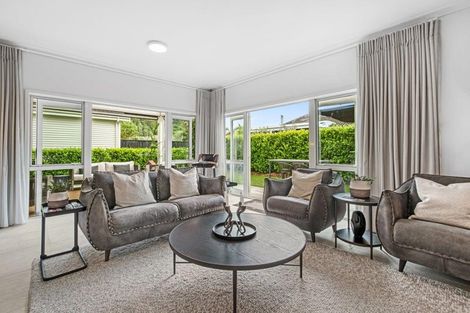 Photo of property in 14 Kensington Drive, Orewa, 0931
