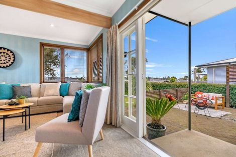 Photo of property in 32 Woodford Avenue, Brookfield, Tauranga, 3110