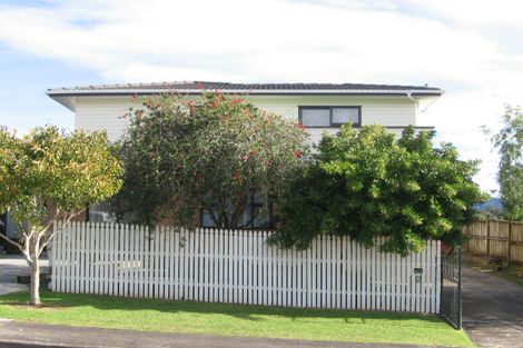 Photo of property in 8 Imperial Place, Henderson, Auckland, 0612
