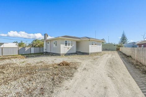 Photo of property in 16 Ruawai Wharf Road, Ruawai, 0530
