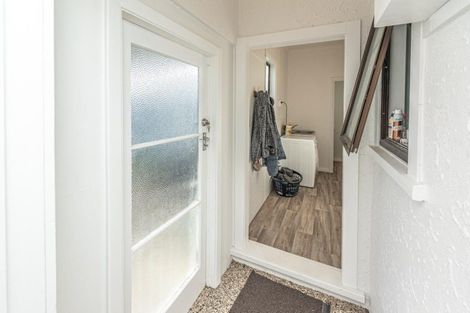 Photo of property in 28 Roberts Avenue, Aramoho, Whanganui, 4500