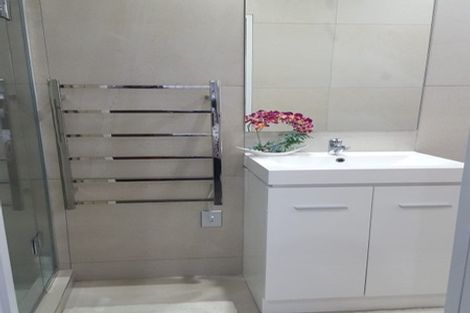 Photo of property in 143a Henderson Valley Road, Henderson, Auckland, 0612