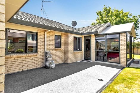 Photo of property in 1 Merlin Close, Huntington, Hamilton, 3210