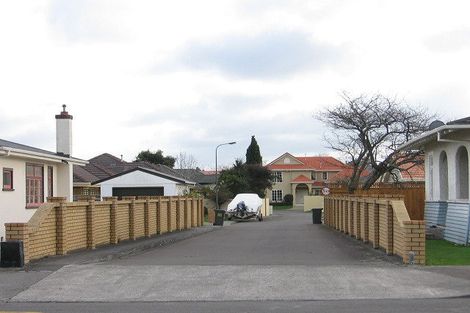 Photo of property in 1 Fountain Court, Palmerston North, 4410