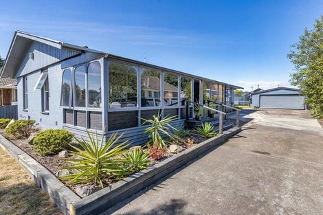 Photo of property in 25 Heathglen Avenue, Parklands, Christchurch, 8083