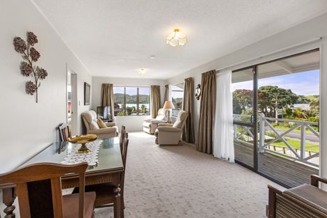 Photo of property in 1 Government Road, Raglan, 3225