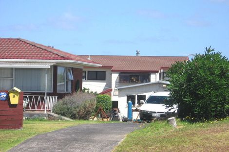 Photo of property in 1/8 James Street, Bayview, Auckland, 0629