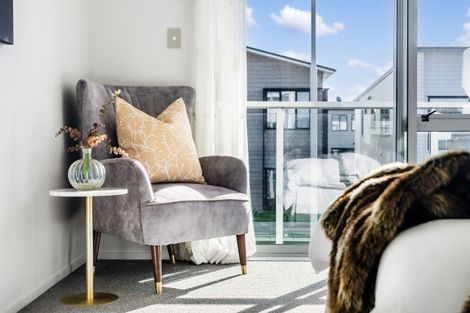 Photo of property in 13 Sacred Kingfisher Road, Hobsonville, Auckland, 0616