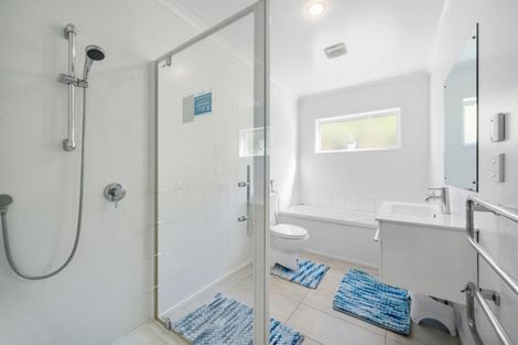 Photo of property in 29 Bickerton Rise, Churton Park, Wellington, 6037