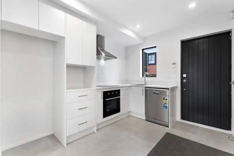 Photo of property in 250b Great North Road, Henderson, Auckland, 0612