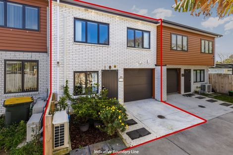 Photo of property in 17e Ewbank Place, Manurewa, Auckland, 2102