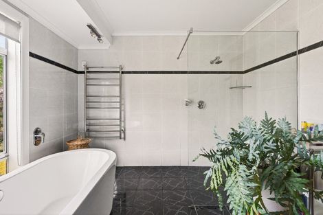 Photo of property in 8 Ingram Road, Waerengaahika, Gisborne, 4071