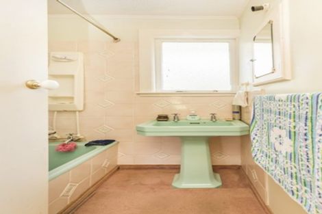 Photo of property in 15 Main Road, Tawa, Wellington, 5028