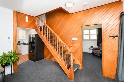 Photo of property in 5 Rangitira Avenue, Palmerston North, 4414