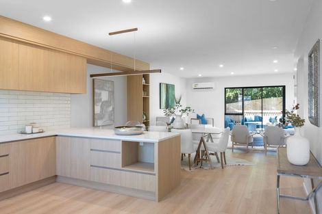 Photo of property in 1/9 Rengarenga Rise, Fairview Heights, Auckland, 0632