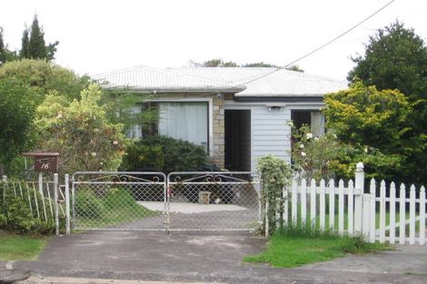 Photo of property in 16 Marlene Avenue, Te Atatu South, Auckland, 0610