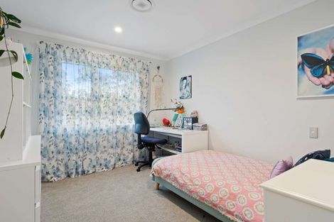 Photo of property in 28 Woodstock Place, Stoke, Nelson, 7011