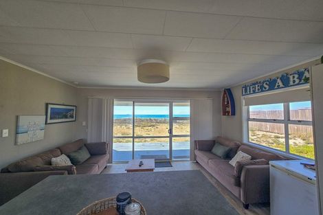 Photo of property in 585 Pukehina Parade, Pukehina, 3189