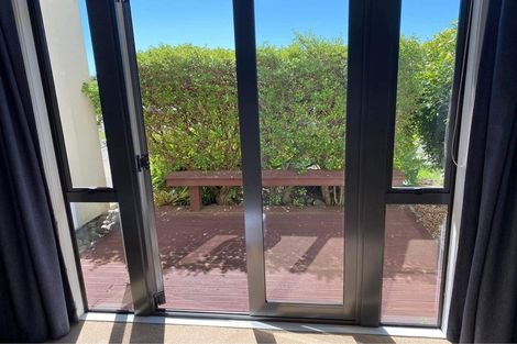 Photo of property in 52 Provence Esplanade, Te Atatu Peninsula, Auckland, 0610