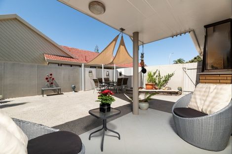Photo of property in 17 Berescourt Place, Mount Maunganui, 3116