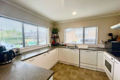 Photo of property in 25 Innisowen Place, Flat Bush, Auckland, 2019