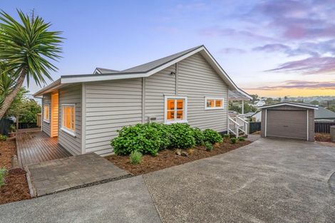 Photo of property in 24 Jean Place, Stanmore Bay, Whangaparaoa, 0932