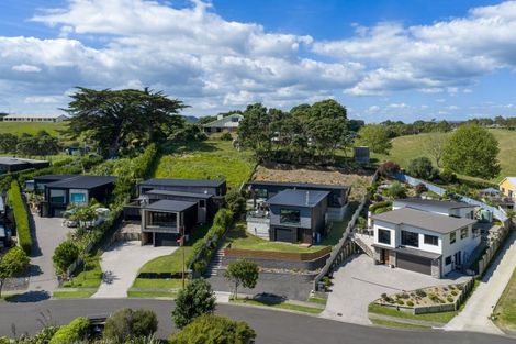 Photo of property in 36 Robertson Street, Raglan, 3225