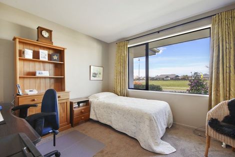 Photo of property in 1 Pimlico Place, Rangiora, 7400
