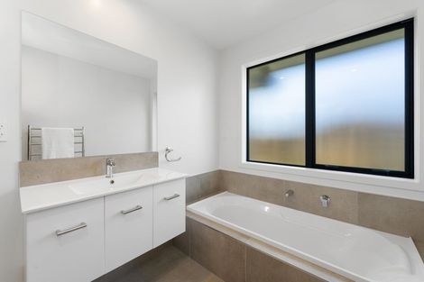Photo of property in 9 Roto Close, Wharewaka, Taupo, 3330