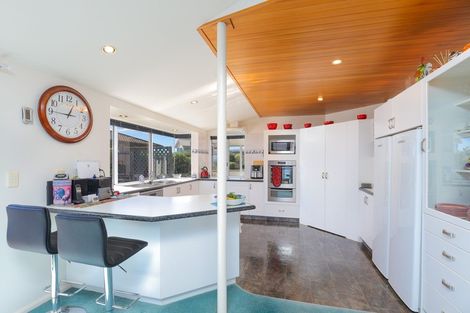 Photo of property in 336 Princes Drive, Britannia Heights, Nelson, 7010