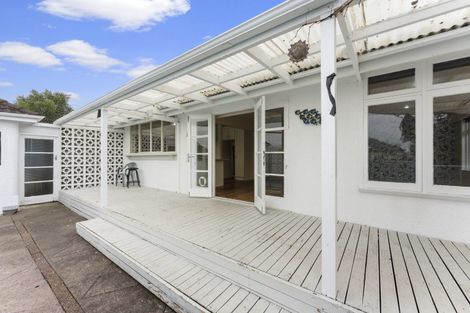 Photo of property in 14 Hannan Street, Levin, 5510