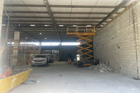 Photo of property in 106 Springs Road, Hornby, Christchurch, 8042