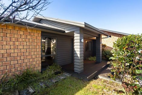 Photo of property in 5 Ruske Place, Grandview Heights, Hamilton, 3200