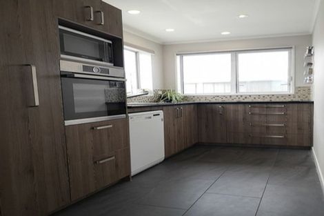 Photo of property in 19f2 Byron Street, Miramar, Wellington, 6022
