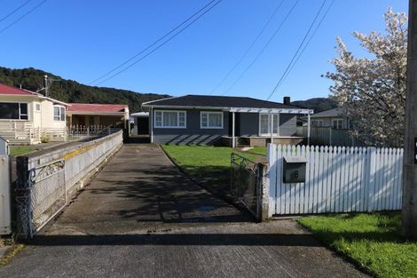 Photo of property in 8 Maire Street, Wainuiomata, Lower Hutt, 5014