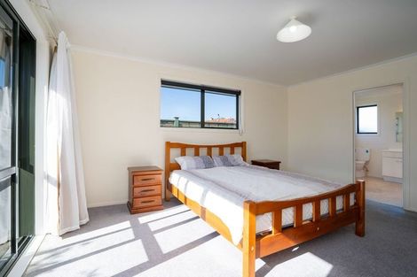 Photo of property in 27 Bowen Street, Cambridge, 3434