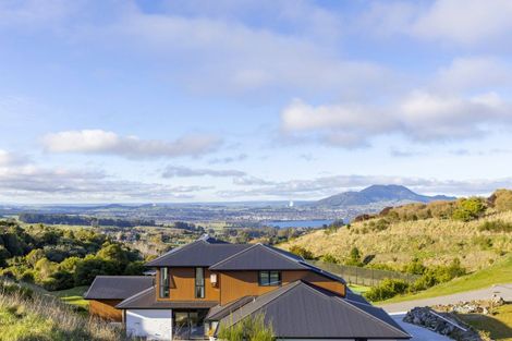 Photo of property in 5 Grandview Lane, Acacia Bay, 3385