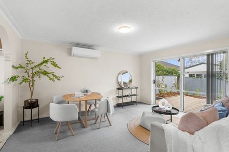 Photo of property in 1/18 Sawtell Place, Northcote, Christchurch, 8052