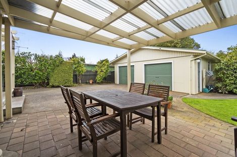 Photo of property in 11 Oxford Street, Marton, 4710