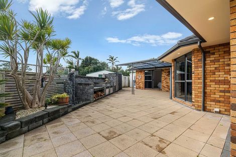 Photo of property in 20 Barbados Way, One Tree Point, 0118