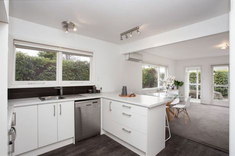Photo of property in 18 Idris Road, Fendalton, Christchurch, 8052